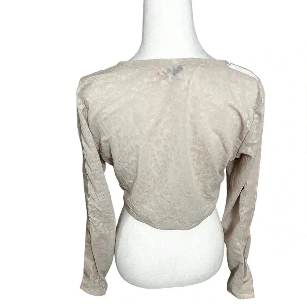 Victoria's Secret Zip Up Crop Top Light Pink leopard large - Picture 12 of 12